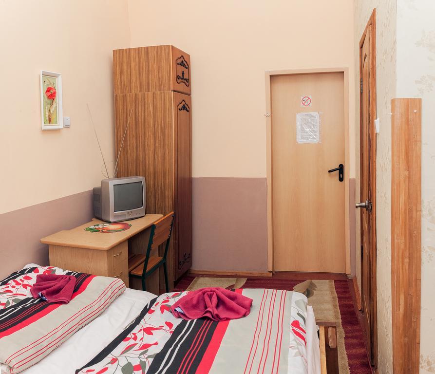 Apple Hostel Lviv Room photo